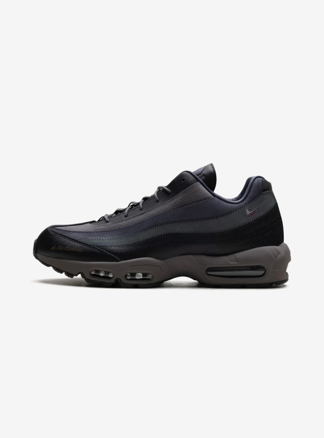 NIKE AIR MAX 95 A MA MANIÉRE HAND WASH COLD - View 1