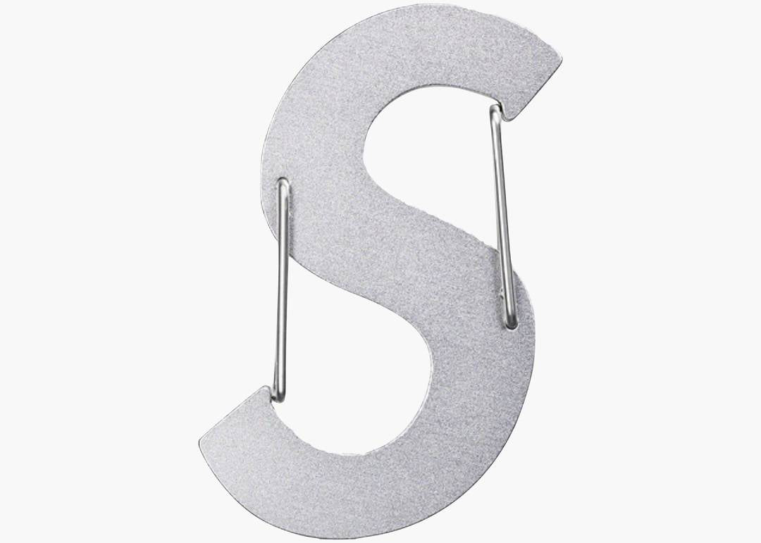 SUPREME NITE IZE S LOGO KEYCHAIN SILVER - View 1